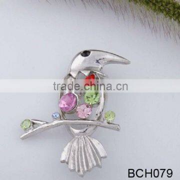 2012 Fashion Rhinestone Letter Brooch Pins