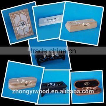 Hot Sale New Design Solid Pine Wood Cross Small Wood Cross Carved Wood Cross photo-3