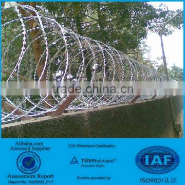 TUV certificated galvanized high tensile Barbed tape barrier