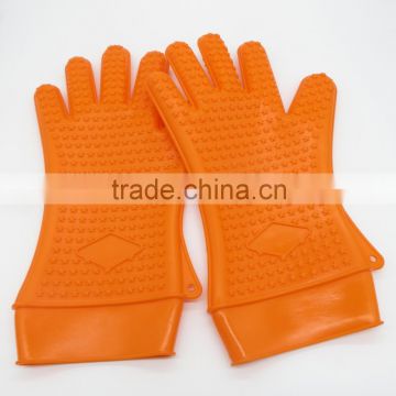 wholesale custom FDA food grade waterproof L/XL kitchen heat resistant silicone oven gloves with fingers