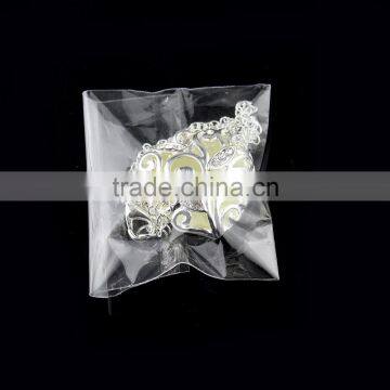 Silver Glowing Necklace Hollow Glow in the Dark Heart Pendant Luminous Necklace photo-3