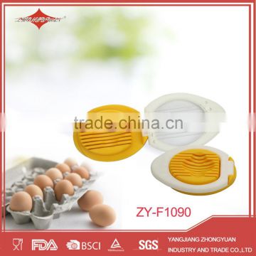 2015 kitchen gadget mini plastic egg slicer with stainless steel wire