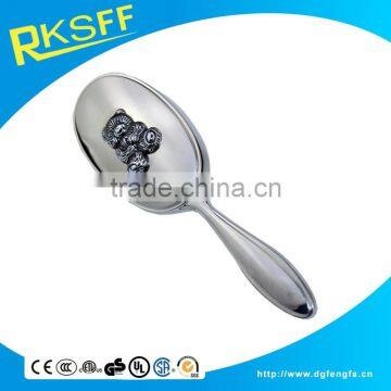 Zinc Alloy Silver Plated Brush as for Baby Bath Facilitate photo-3