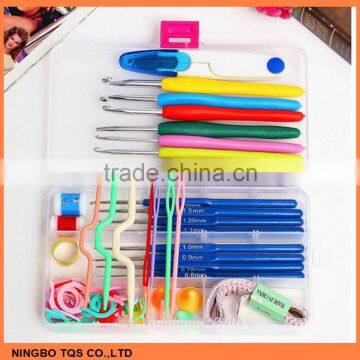 Hot Selling Plastic Crochet Hook Set Include Knitting Yarns,Thimble,Measuring Tape,Handle Knitting Needles Hooks