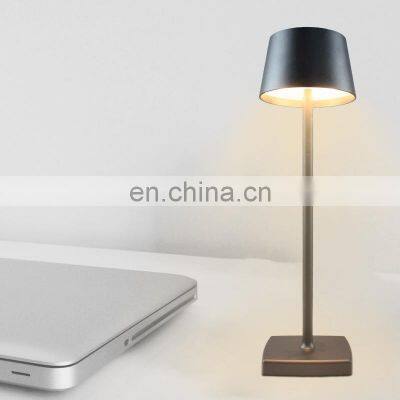 2020 New Design Custom ODM OEM Table Lamp Waterproof Aluminium Metal Desk Lamp for Outdoor photo-2