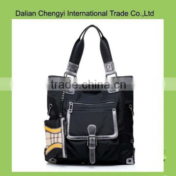 Trendy high capacity leisure polyester shoulder bag for ladies