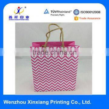 2015 Promotional OEM Customised Paper Gift Bags With Paper Die Cutting Handle