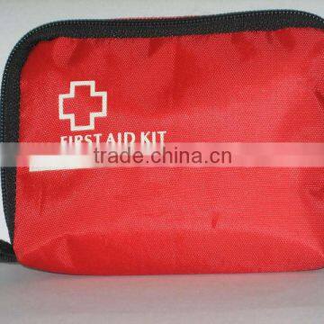 MK-FK05 Wholesale Red Nylon Medical Waterproof Mini First aid Kit Bag with Accessories First Aid Box Emergency First Aid Kit