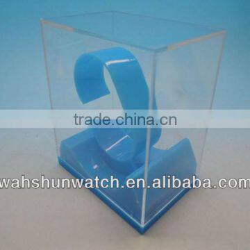 clear plastic watch box