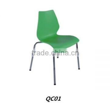 Leisure modern cafe chairs design Colorful plastic dining chair for sale QC01