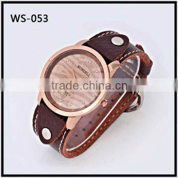 Fashion TOP Trendy Designer Boys Leather Quartz Wris Watch