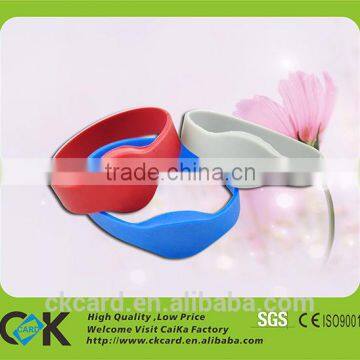 Wholesale ISO14443A NFC NTAG213 silicone wristband bracelet from China