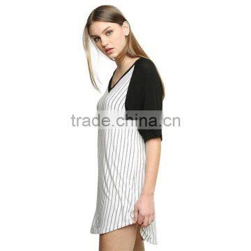 Girl's v Neck Long Vertical Stripe Black and White Long T-shirt Vertical Stripe photo-2