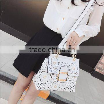 Zm50181b New Style Fashion Lady Bag Hollow Out Flowers pu Handbag Women photo-3