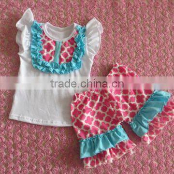 LY-201 wholesale boutique kids clothing set bib design top floral ruffle shorts outfit baby clothes