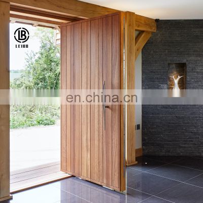 The latest popular wooden carved middle swing door is easy to use and beautiful