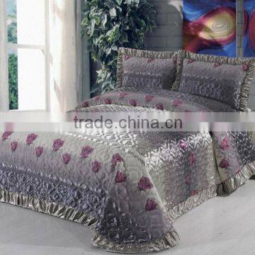 2016 Hot Sale Gorgeous Jaquard Flower Quilt Bed Set In Grey Color