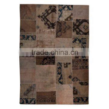 Handmade Turkish Carpet - Multi-Color Patchwork Rug (8 x 5,6 Feet)