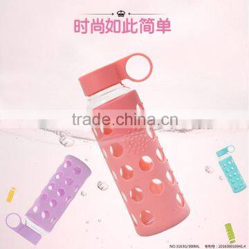 Outdoor Sport Pyrex Glass Water Bottle with Silicone Sleeve Unbreakable