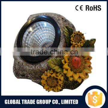 551852 CE ROHS Approval LED Solar Resin Light Garden Light