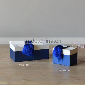 Chinese style blue and white tassels folded jewelry gift boxes                        
                                                Quality Choice