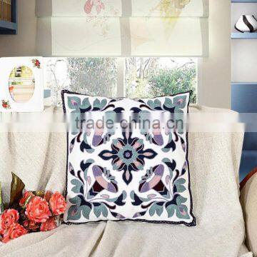 2015 New Style Cushion with character