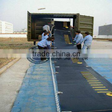 Inflatable rubber boom /oil spill boom