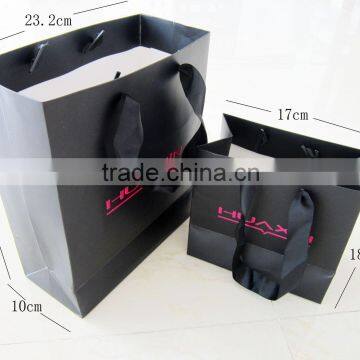2015 Wholesale Classical black paper shopping bags with luxury handle