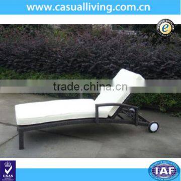 Outdoor beach furniture adjustable wicker chaise lounge chair with wheels