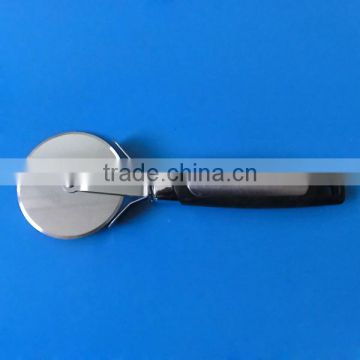 cheap Pizza Cutter with plastic handle