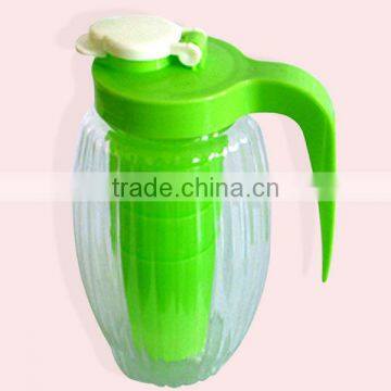 Portable Safe Plastic Cooler Water Jug With Four Cups photo-2
