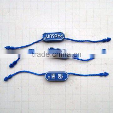 small short sunglasses plastic tag