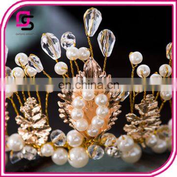 The bride European crown Baroque pearls and diamond ornaments Manual headdress