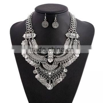 Boho Style Crescent Fringed Crude Chain Clavicle Necklace Fashion Coin Jewelry Set photo-6