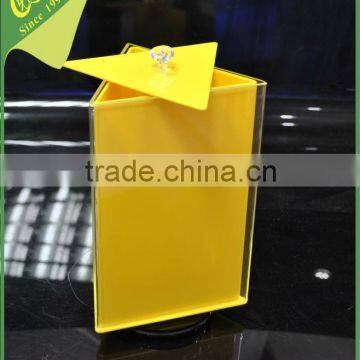 Rotating acrylic display stand triangle display menu stand yellow acrylic display stand