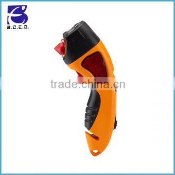 Multi-function lighting emergency hammer