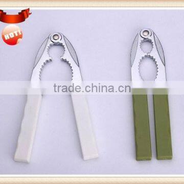 Novelty plastic handle walnut cracker, lobster cracker, factory direct sale, CK-008