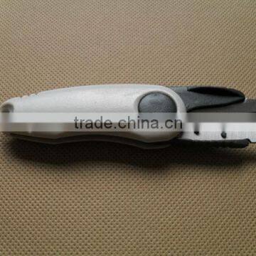 Plastic fishing cutter
