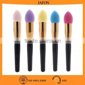 Professional Sponge Makeup Brush For Liquid Cream Foundation Cosmetic Brush                        
                                                Quality Choice