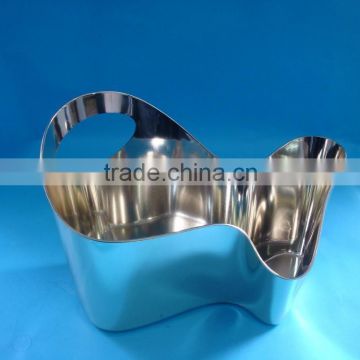 silver colour plastic mini bathtub shampoo container