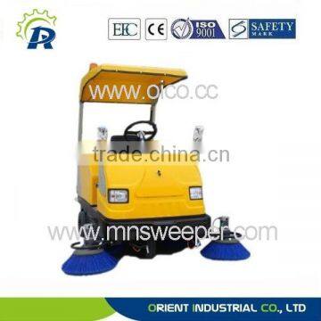 high performance battery free of maintenance riding road sweeper with power supply 36V