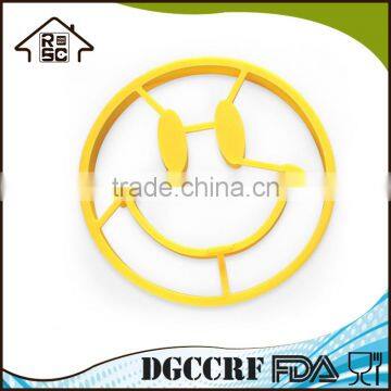 FDA Approved Silicone Egg Pancake Ring,Smile Shape Silicone Fried Egg Mold photo-5