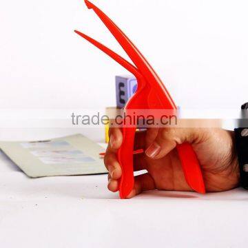 Shrimp Peeling and Deveining Seafood Shell Prawn Curved Peeler Shrimp
