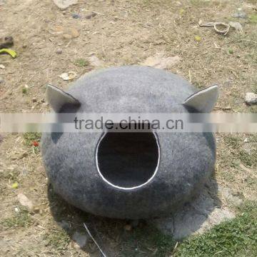 2017 amzaon hot sale eco friendly wool felt cat cave from china