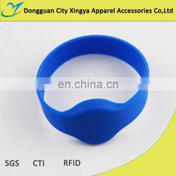 13.56MHz rfid silicone rubber wristband