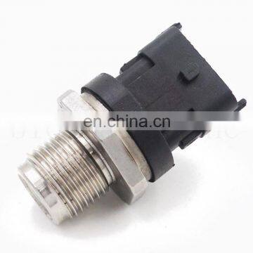 Diesel Engine Parts Fuel Injection Pressure Sensor 0281002842 for 03-09 2500