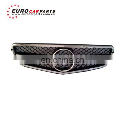 high quality with competitive price Grille for C-CLASS W204 C63 Style