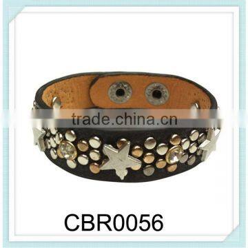 Fresh arrival cool wide round punk wraps riveted leather crystal bracelets with shining crystal,leather wrap bracelet