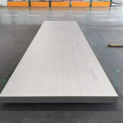 Placas de acero inoxidable dúplex 2205 de alta resistencia para cimientos de turbinas eólicas marinas: Resistencia a la fatiga, técnicas de soldadura y durabilidad ambiental