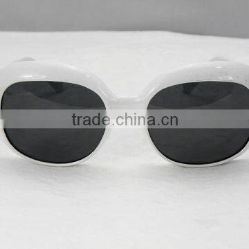 cheap simpleness white & white christmas & party glasses ,customized you logo you like